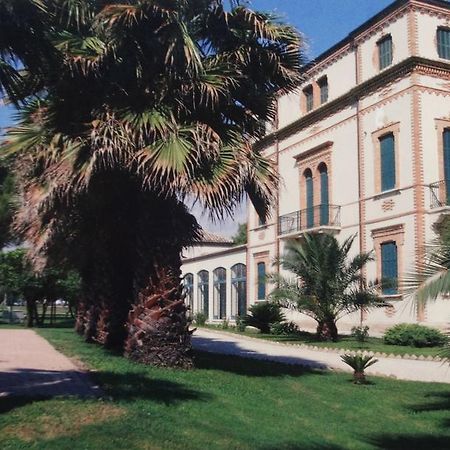 Villa Montanari Rosati Porto San Giorgio Extérieur photo
